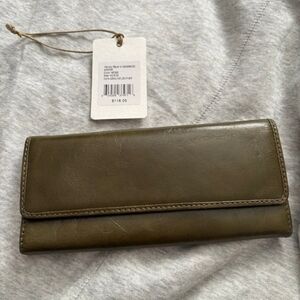 Hobo Ardor International Leather Wallet Clutch